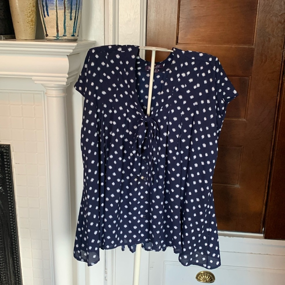 Roaman’s front tie blouse.‎ Worn 2x